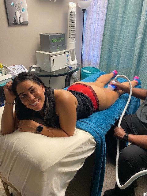 CryoSkin: Freezing My Fat & Cellulite Away